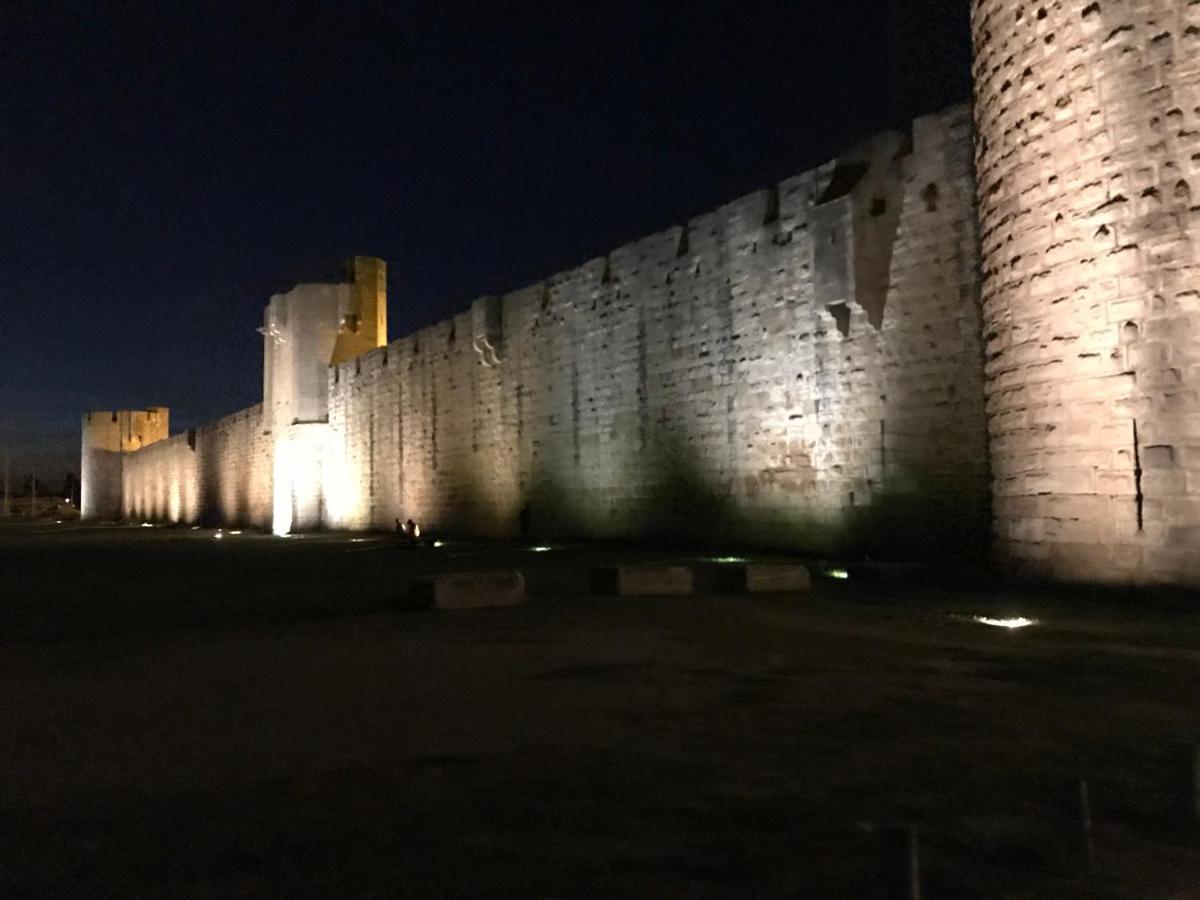 Confortable Villa De Vacances Entre Nimes, Le Pont Du Gard, Uzes, Arles, Avignon มาร์เกอริตต์ ภายนอก รูปภาพ