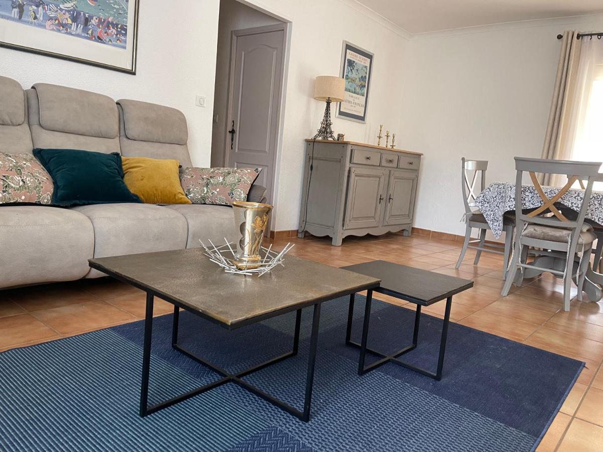 Confortable Villa De Vacances Entre Nimes, Le Pont Du Gard, Uzes, Arles, Avignon มาร์เกอริตต์ ภายนอก รูปภาพ
